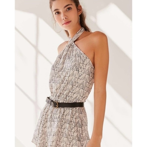 Patterned halter top romper - Picture 2 of 4